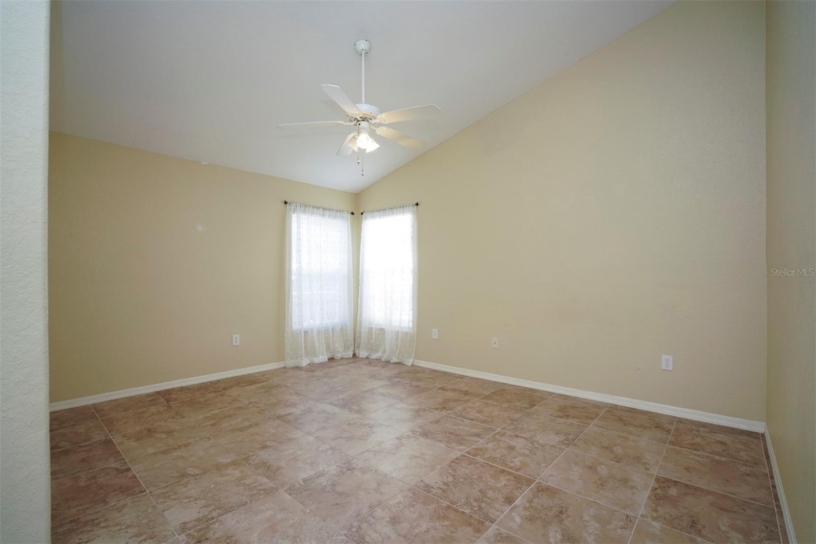 Image 28 of 35 For 5136 Sterling Manor Drive
