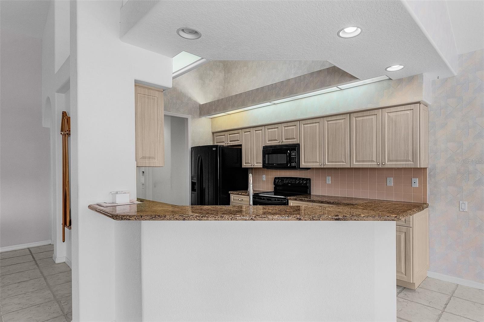 Image 15 of 30 For 28480 Rochester Court