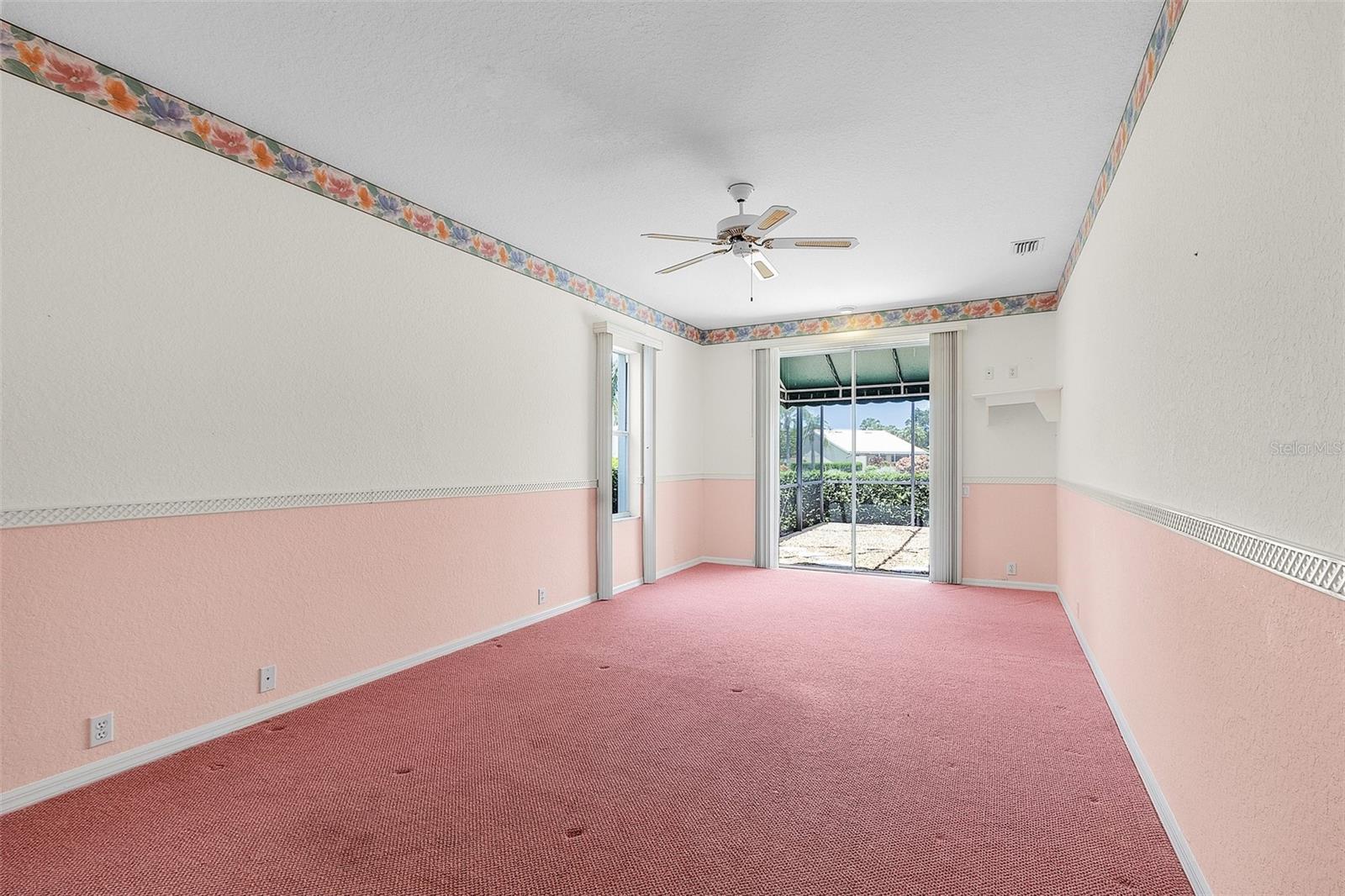 Image 19 of 30 For 28480 Rochester Court
