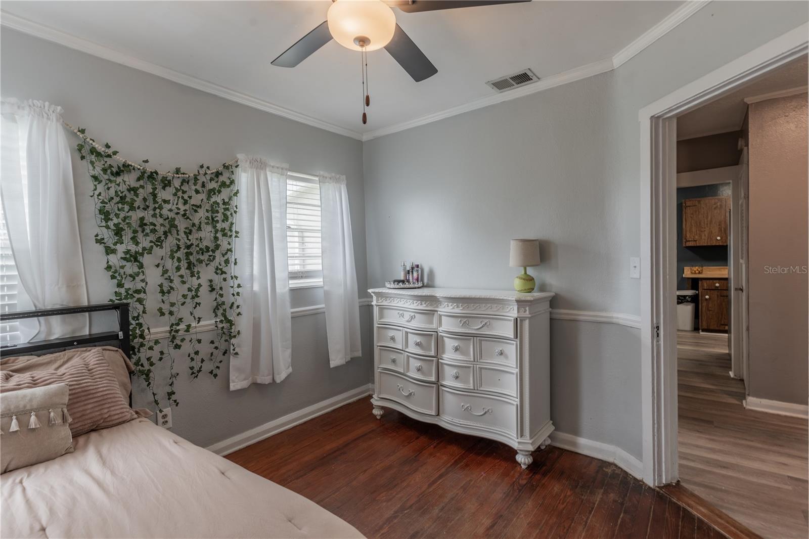 Listing photo id 8 for 38200 Shadow Drive