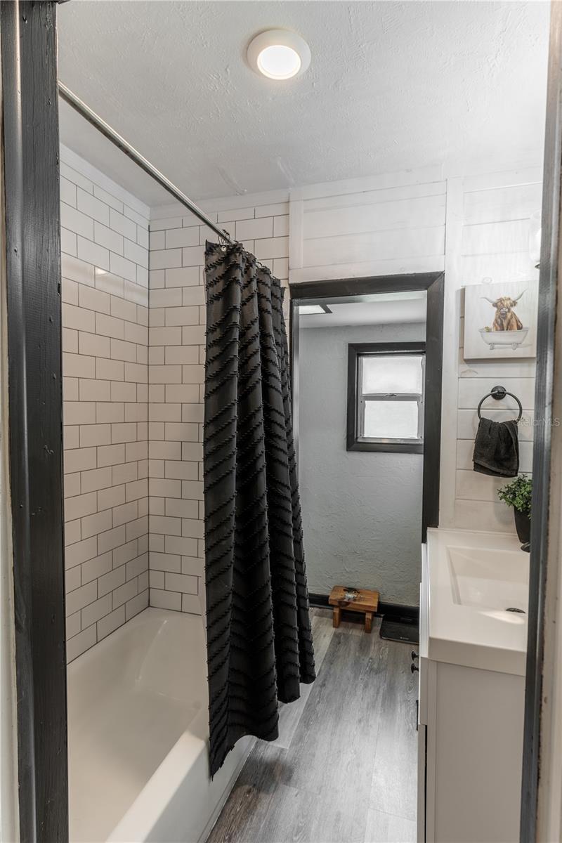 Listing photo id 9 for 38200 Shadow Drive