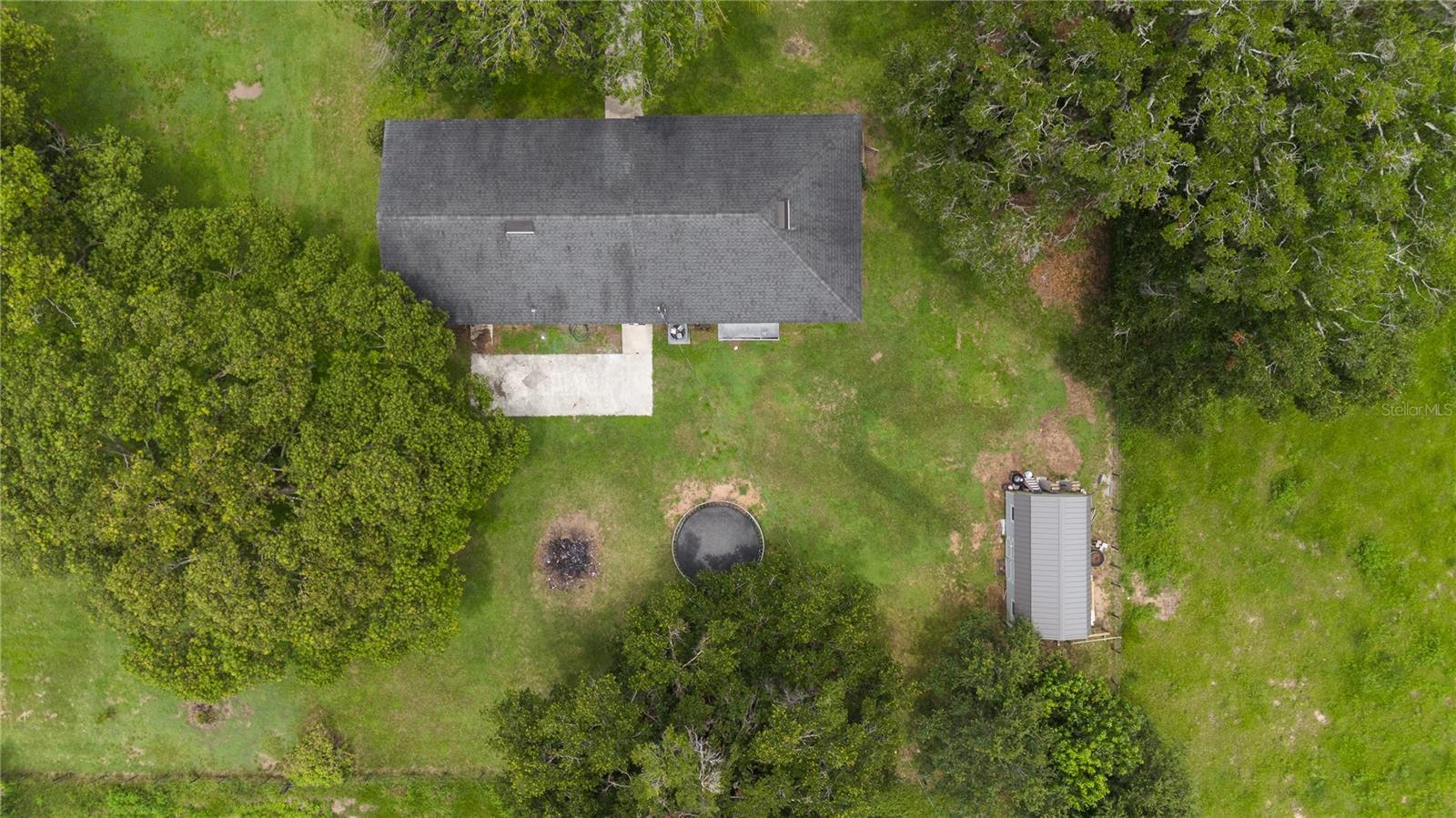 Listing photo id 16 for 38200 Shadow Drive