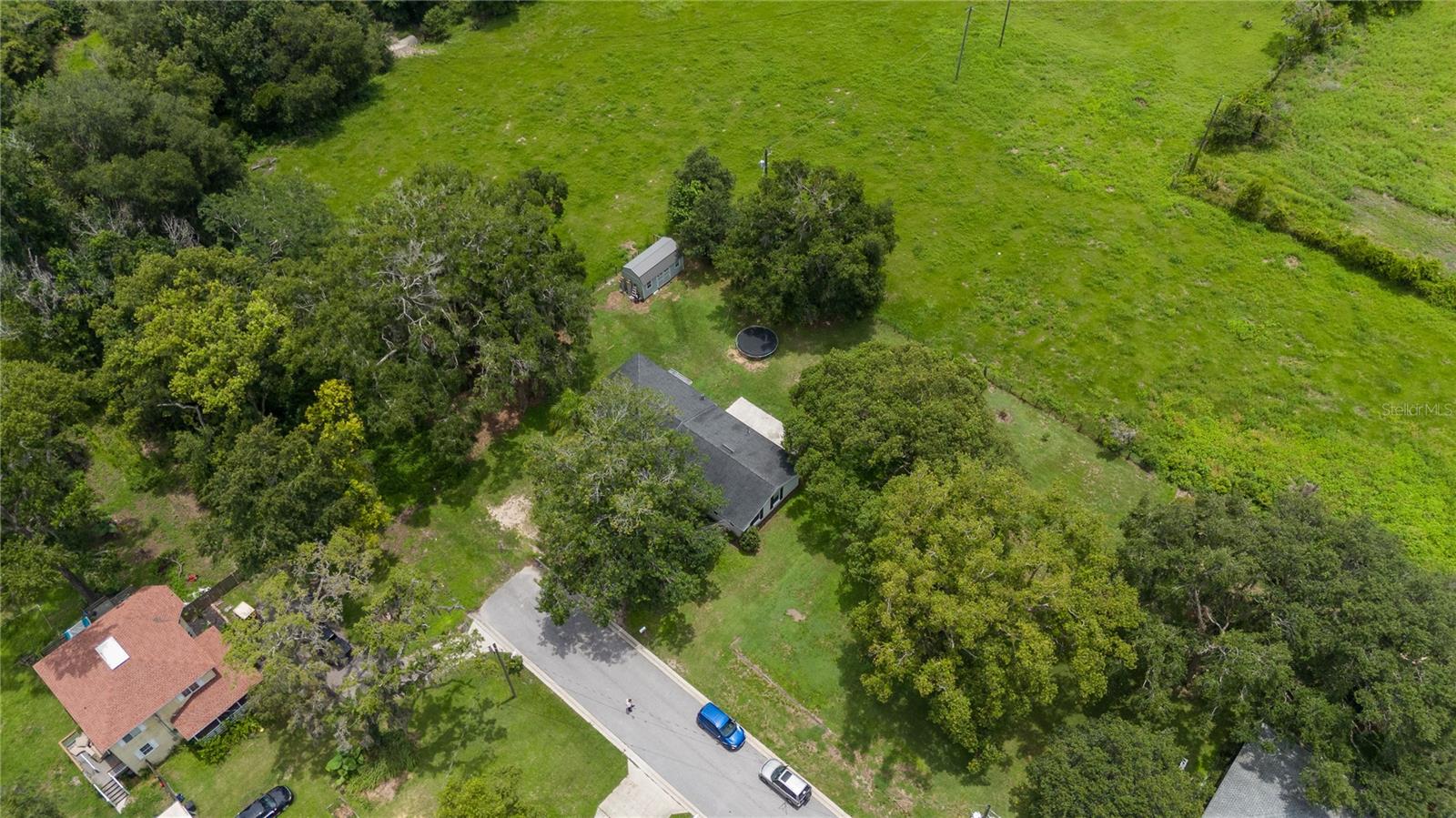 Listing photo id 17 for 38200 Shadow Drive