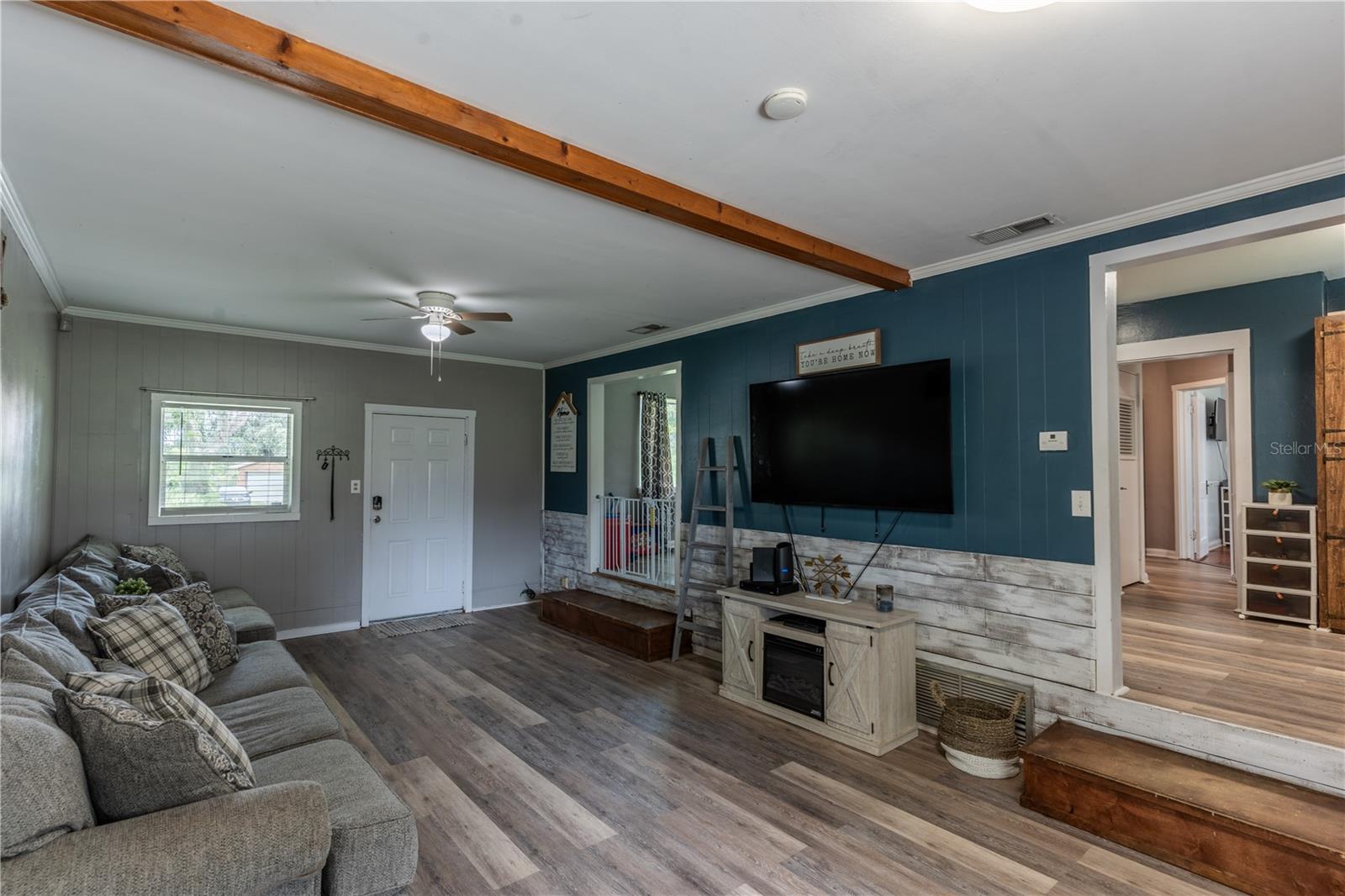 Listing photo id 0 for 38200 Shadow Drive
