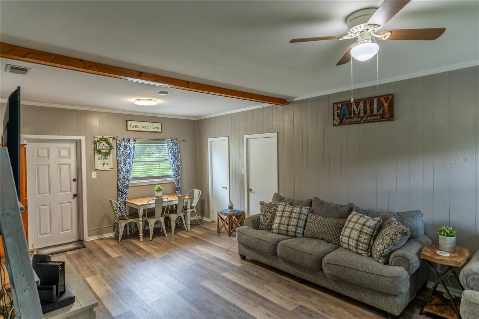 Listing photo id 1 for 38200 Shadow Drive