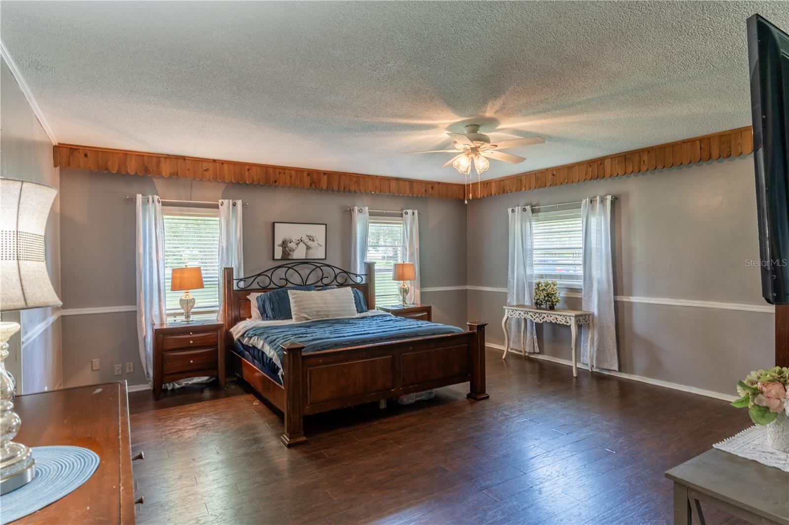 Listing photo id 2 for 38200 Shadow Drive