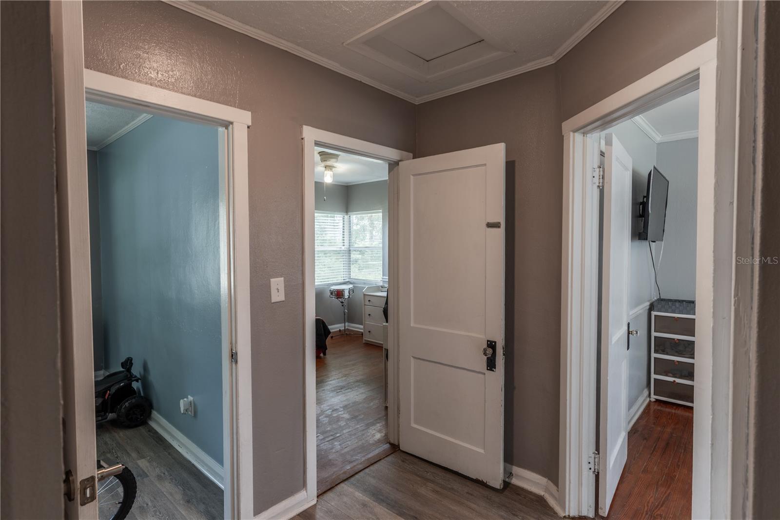 Listing photo id 6 for 38200 Shadow Drive