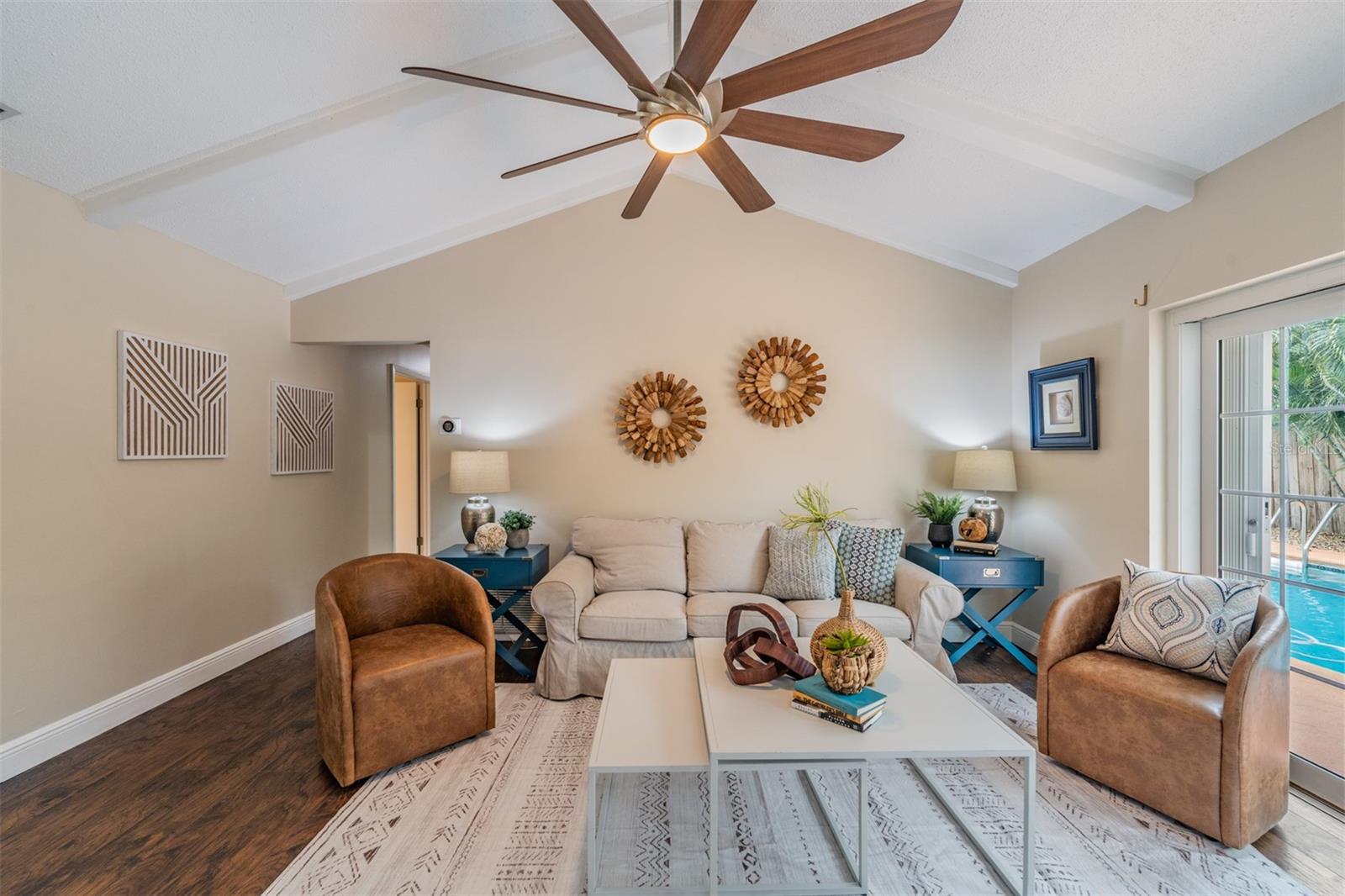Listing photo id 8 for 13521 Del Prado Drive S