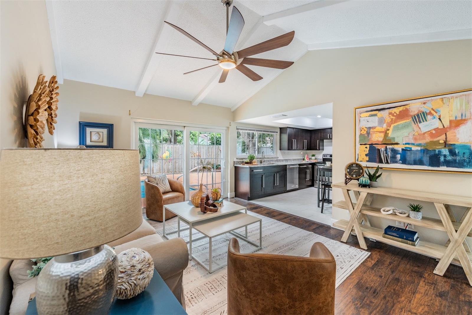 Listing photo id 10 for 13521 Del Prado Drive S