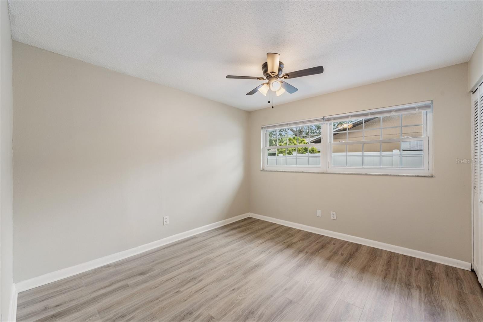 Listing photo id 19 for 13521 Del Prado Drive S