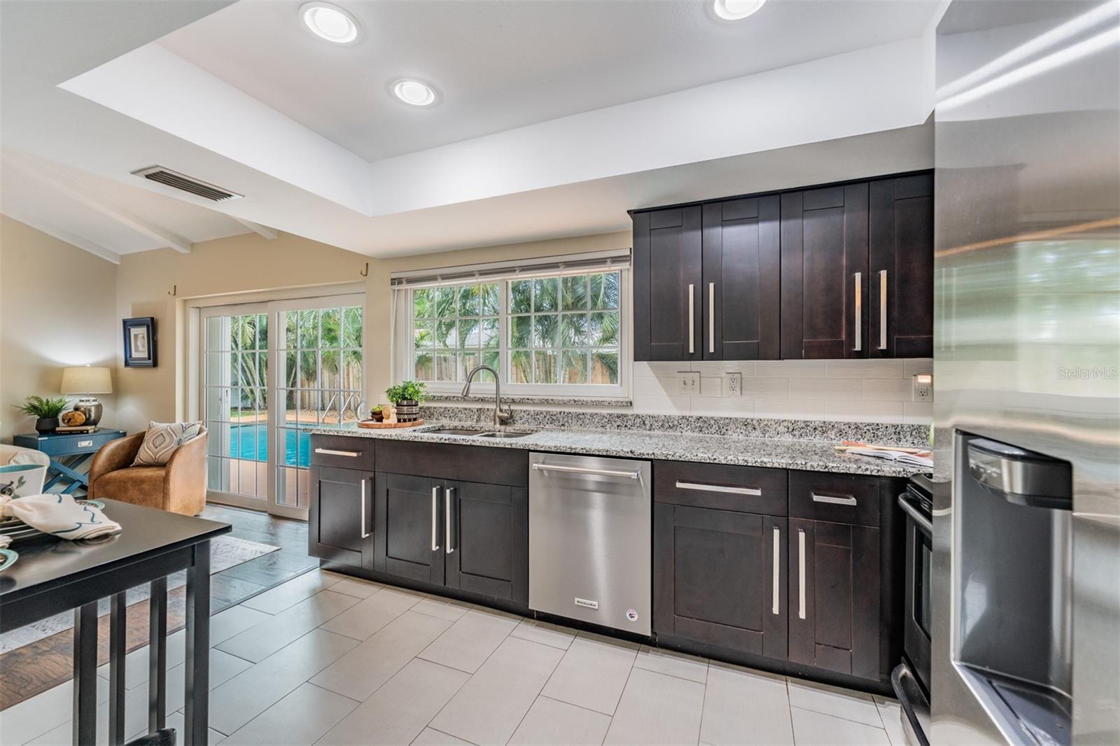 Listing photo id 3 for 13521 Del Prado Drive S