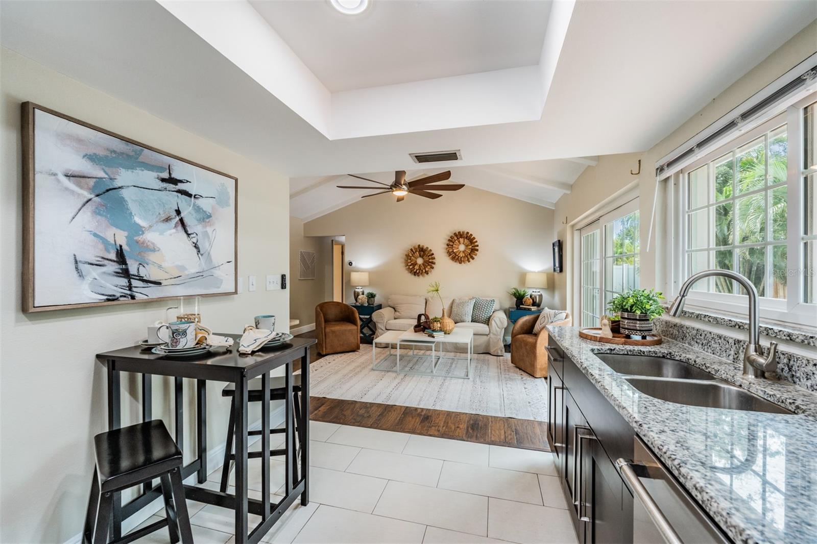 Listing photo id 7 for 13521 Del Prado Drive S