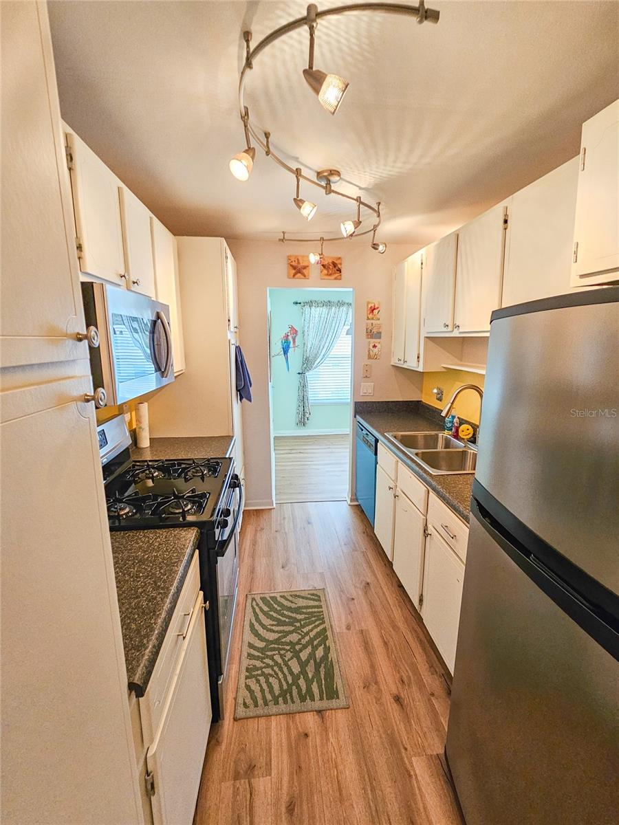 Image 6 of 35 For 2960 59th Street 311