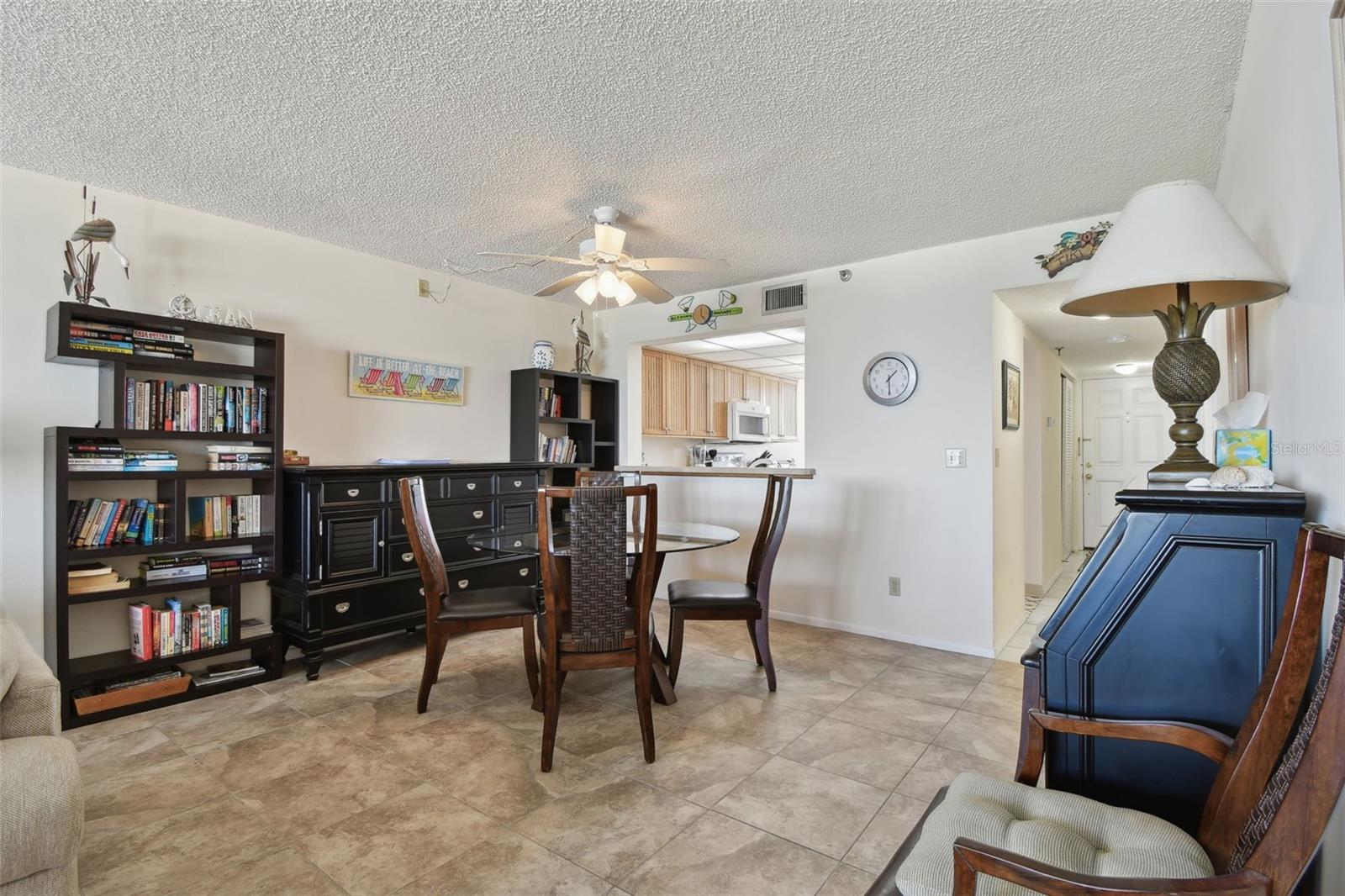 Image 13 of 46 For 17900 Gulf Boulevard 5d