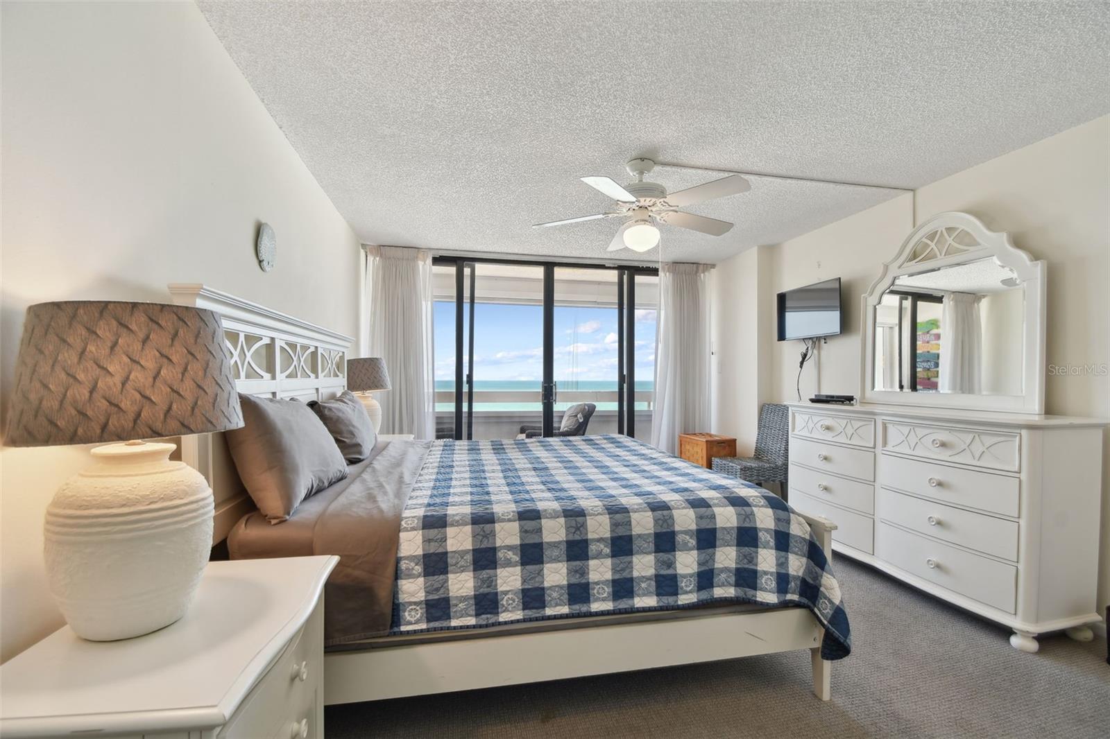 Image 34 of 46 For 17900 Gulf Boulevard 5d