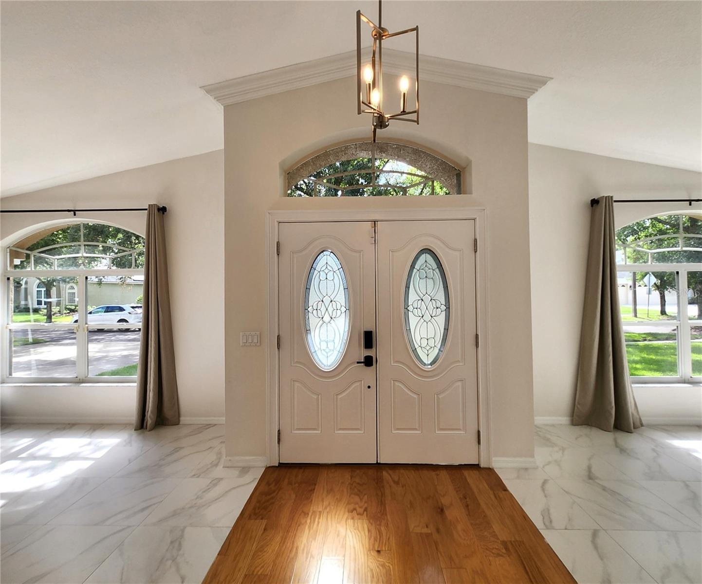 Image 13 of 87 For 15008 Arbor Hollow Drive