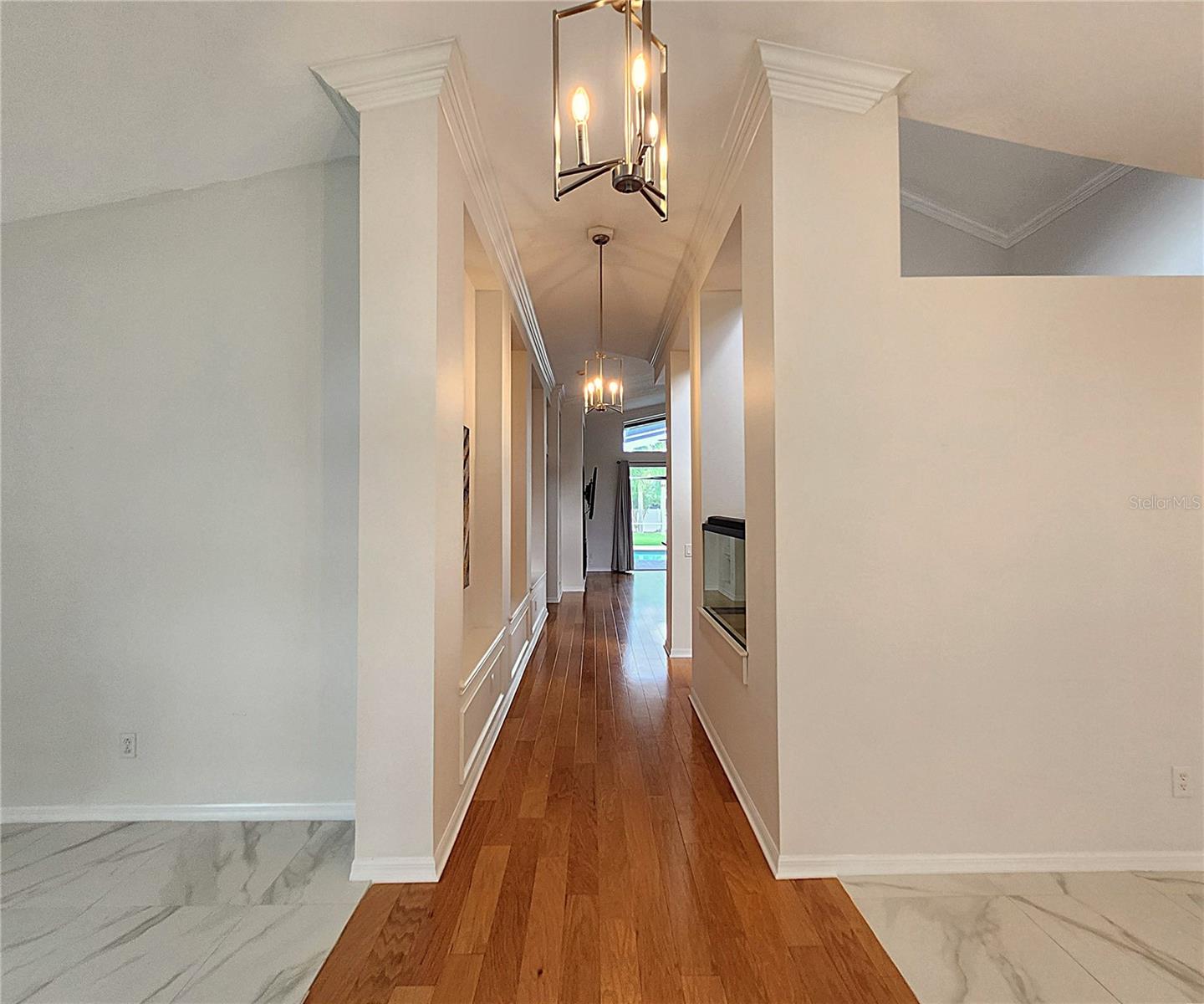 Image 17 of 87 For 15008 Arbor Hollow Drive