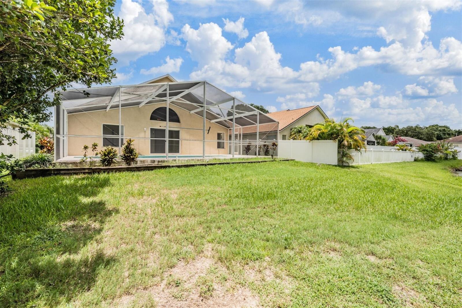 Image 21 of 44 For 19028 Weatherstone Drive
