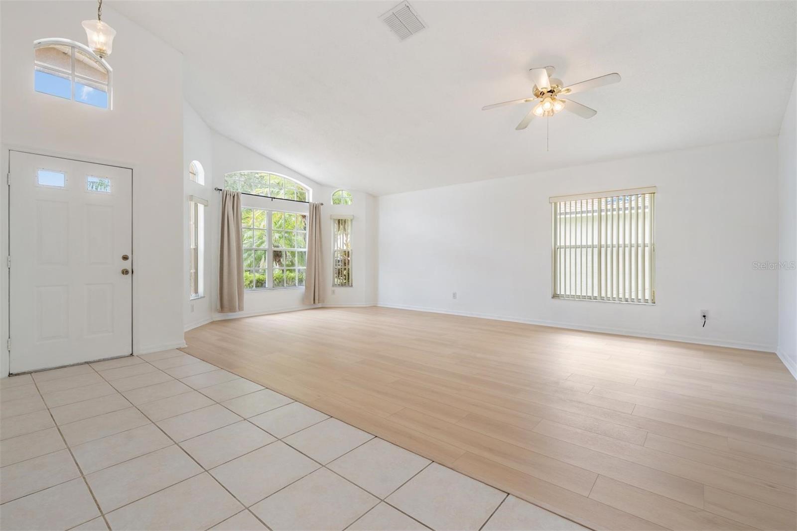 Image 6 of 44 For 19028 Weatherstone Drive