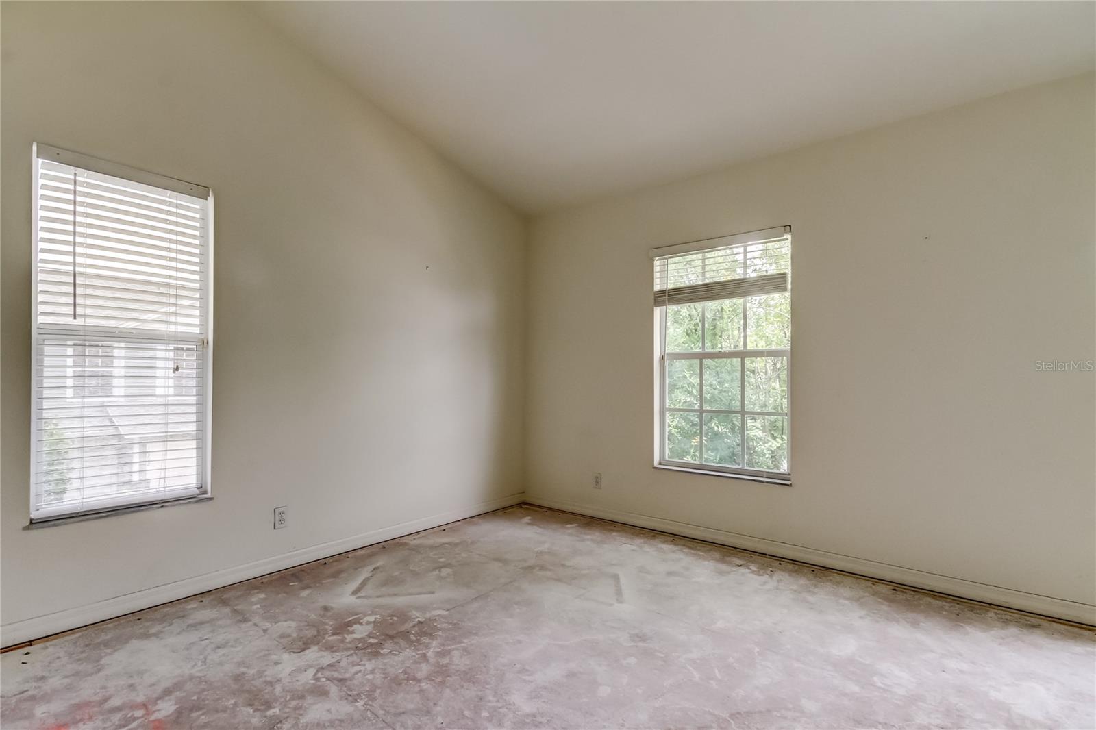 Image 29 of 43 For 8014 Appaloosa Drive