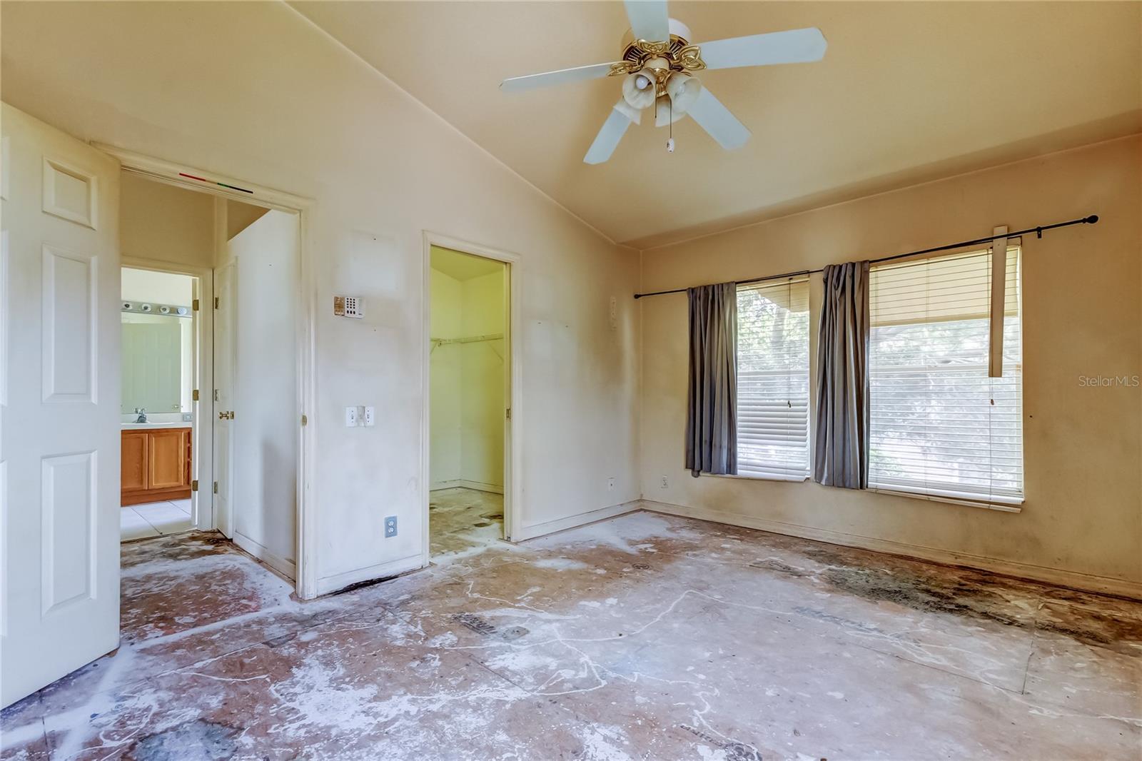 Image 33 of 43 For 8014 Appaloosa Drive
