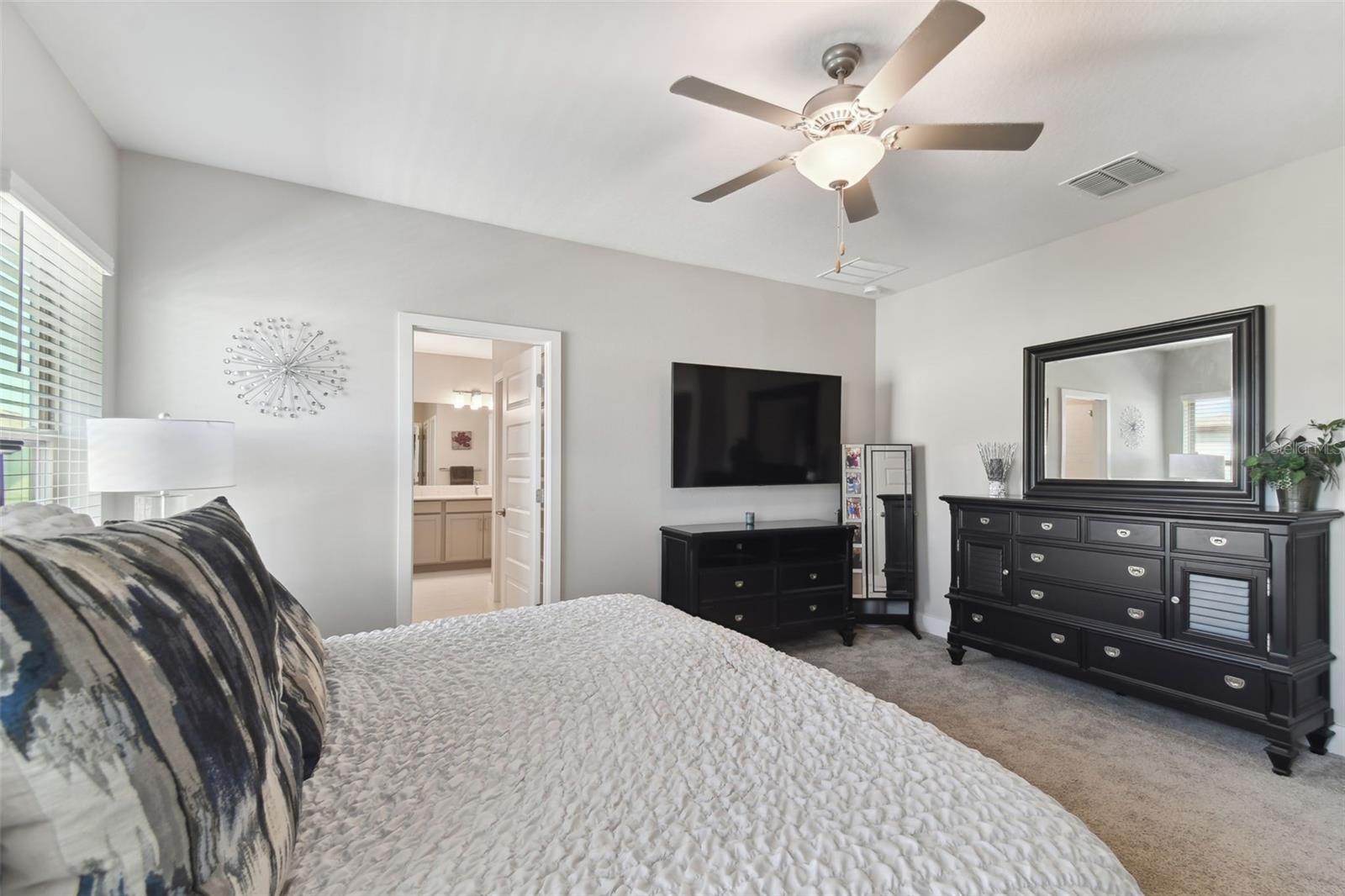 Image 38 of 78 For 7611 Faul Street
