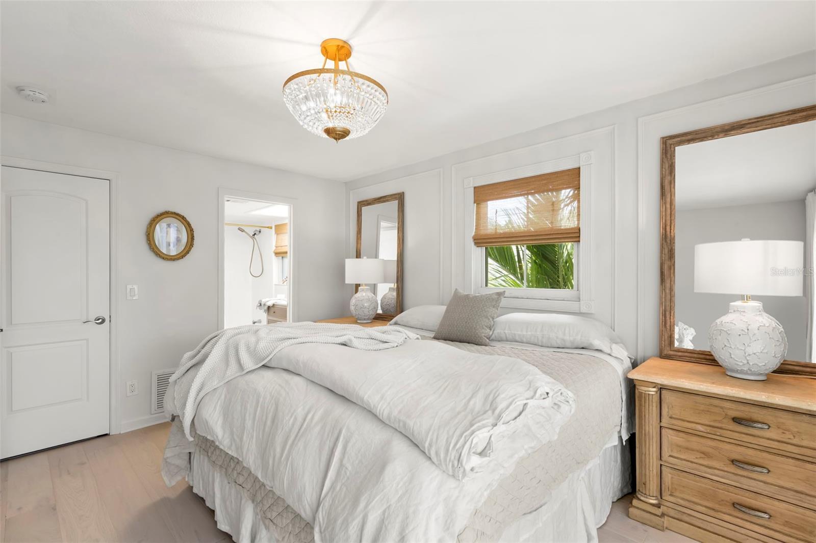 Image 30 of 78 For 854 2nd Avenue S
