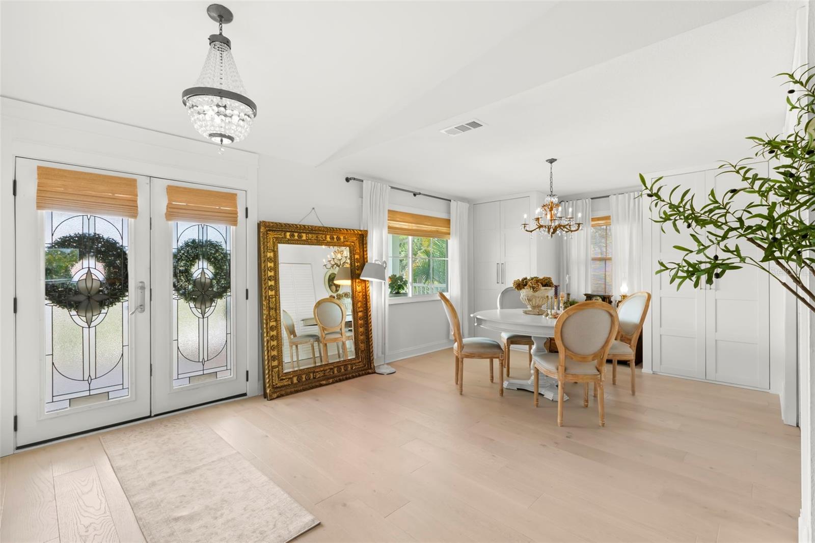 Image 7 of 78 For 854 2nd Avenue S
