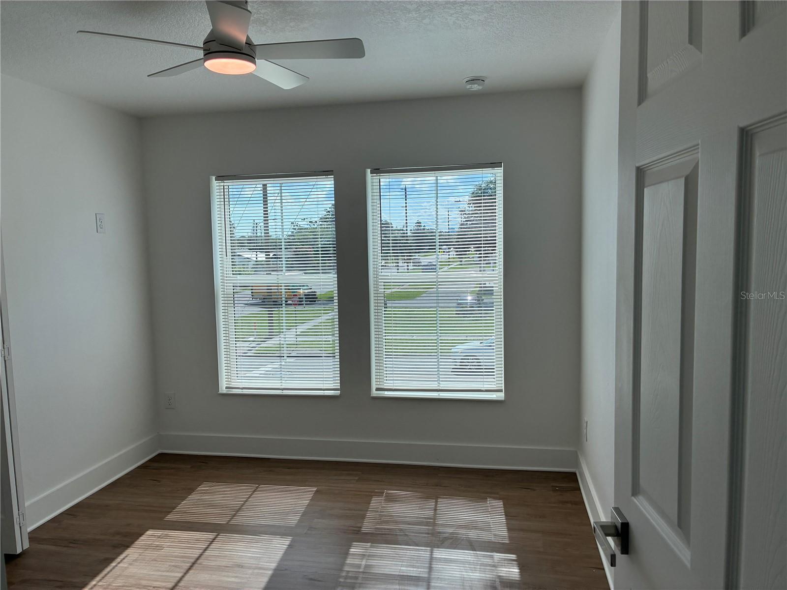 Image 13 of 19 For 505 43rd Street S
