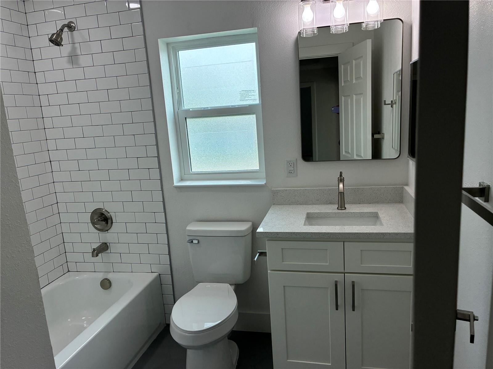 Image 17 of 19 For 505 43rd Street S