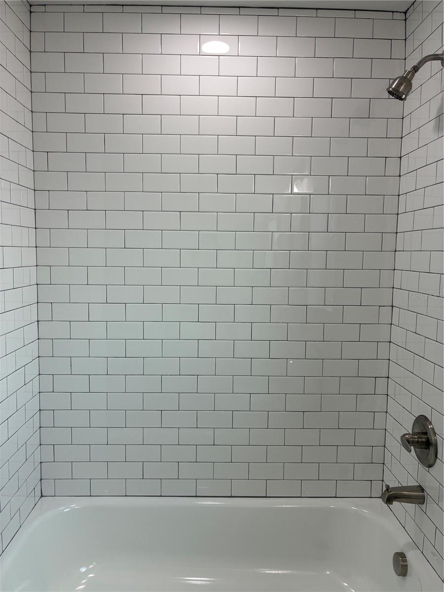 Image 18 of 19 For 505 43rd Street S