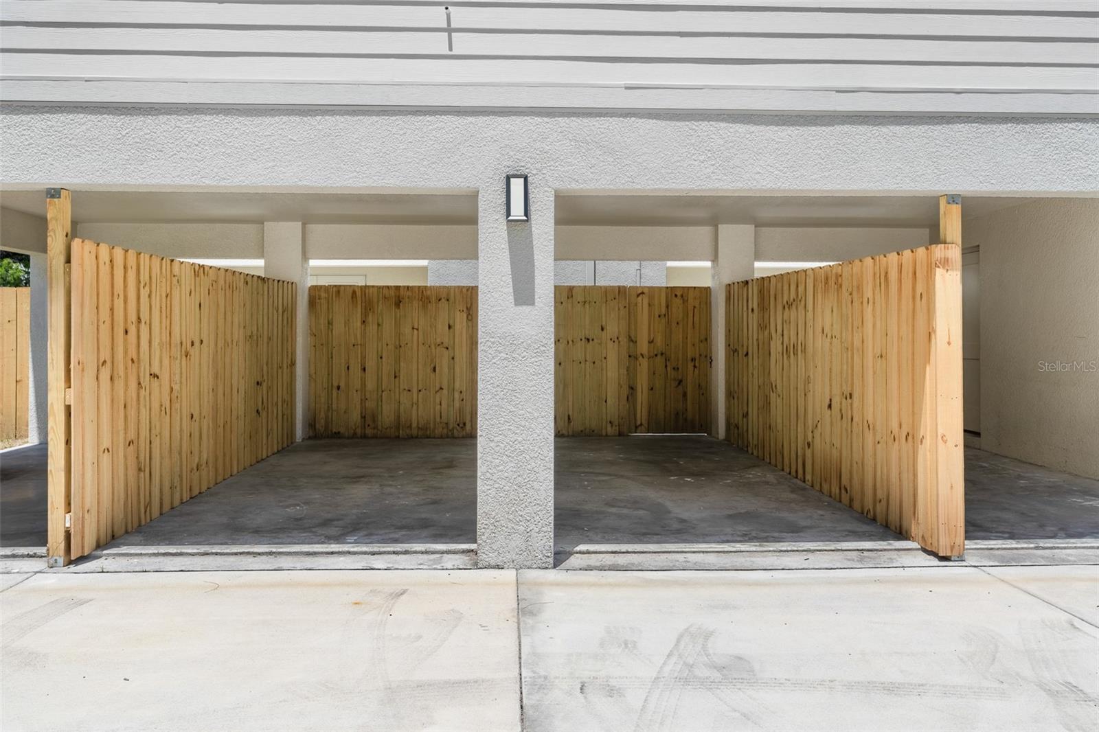 Listing photo id 19 for 505 43rd Street S