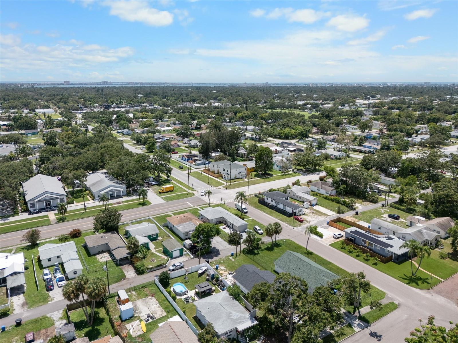 Listing photo id 23 for 505 43rd Street S