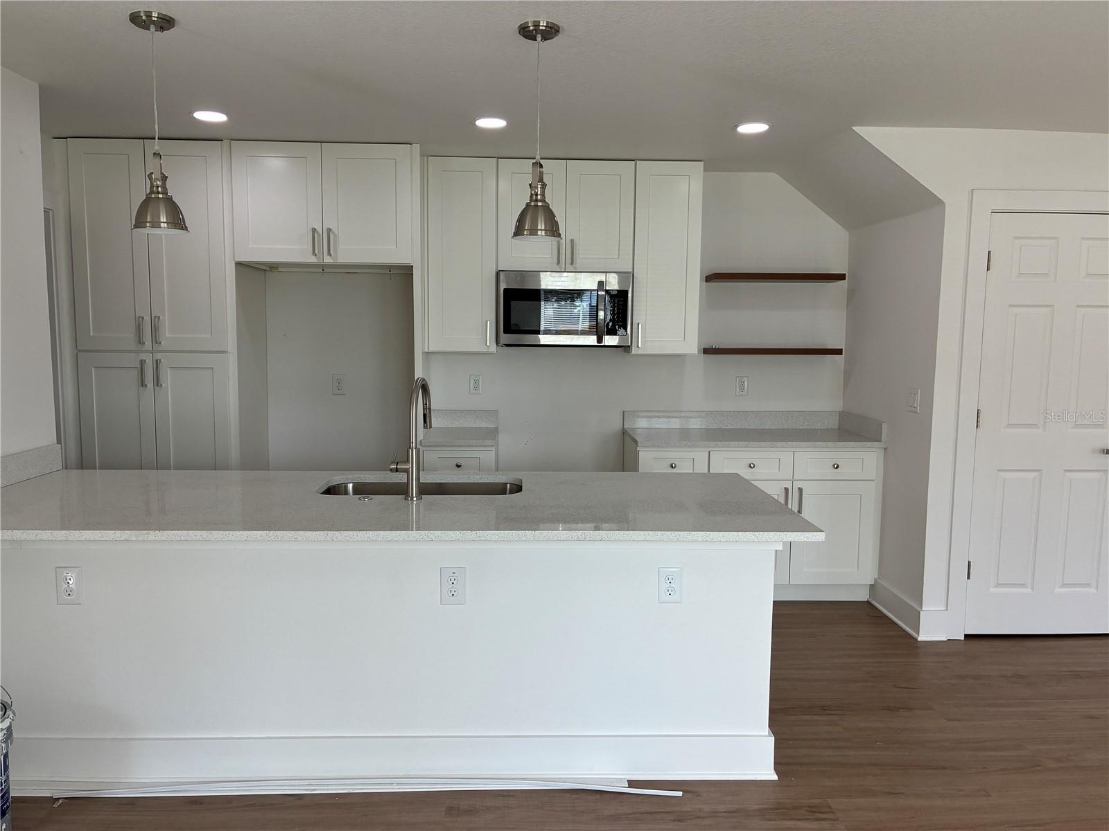 Image 6 of 19 For 505 43rd Street S