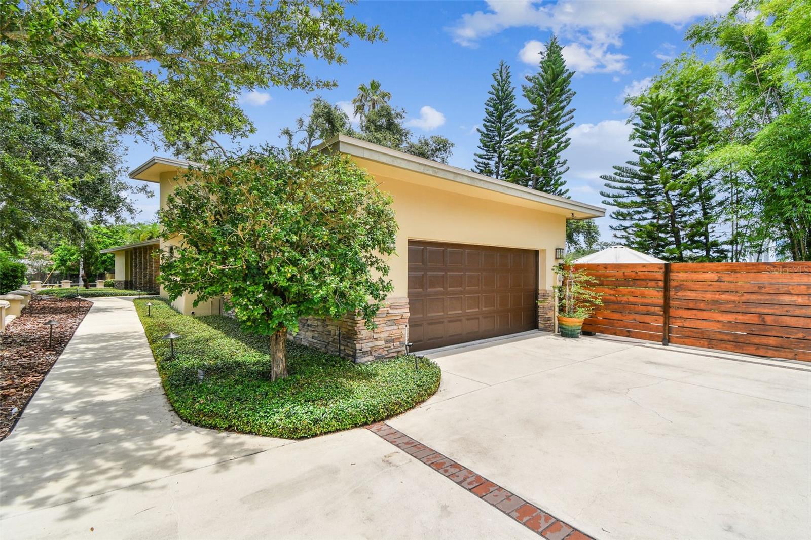 Image 10 of 88 For 6400 Bougainvilla Avenue S