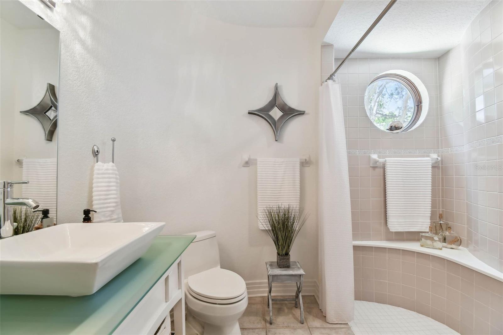 Image 43 of 88 For 6400 Bougainvilla Avenue S