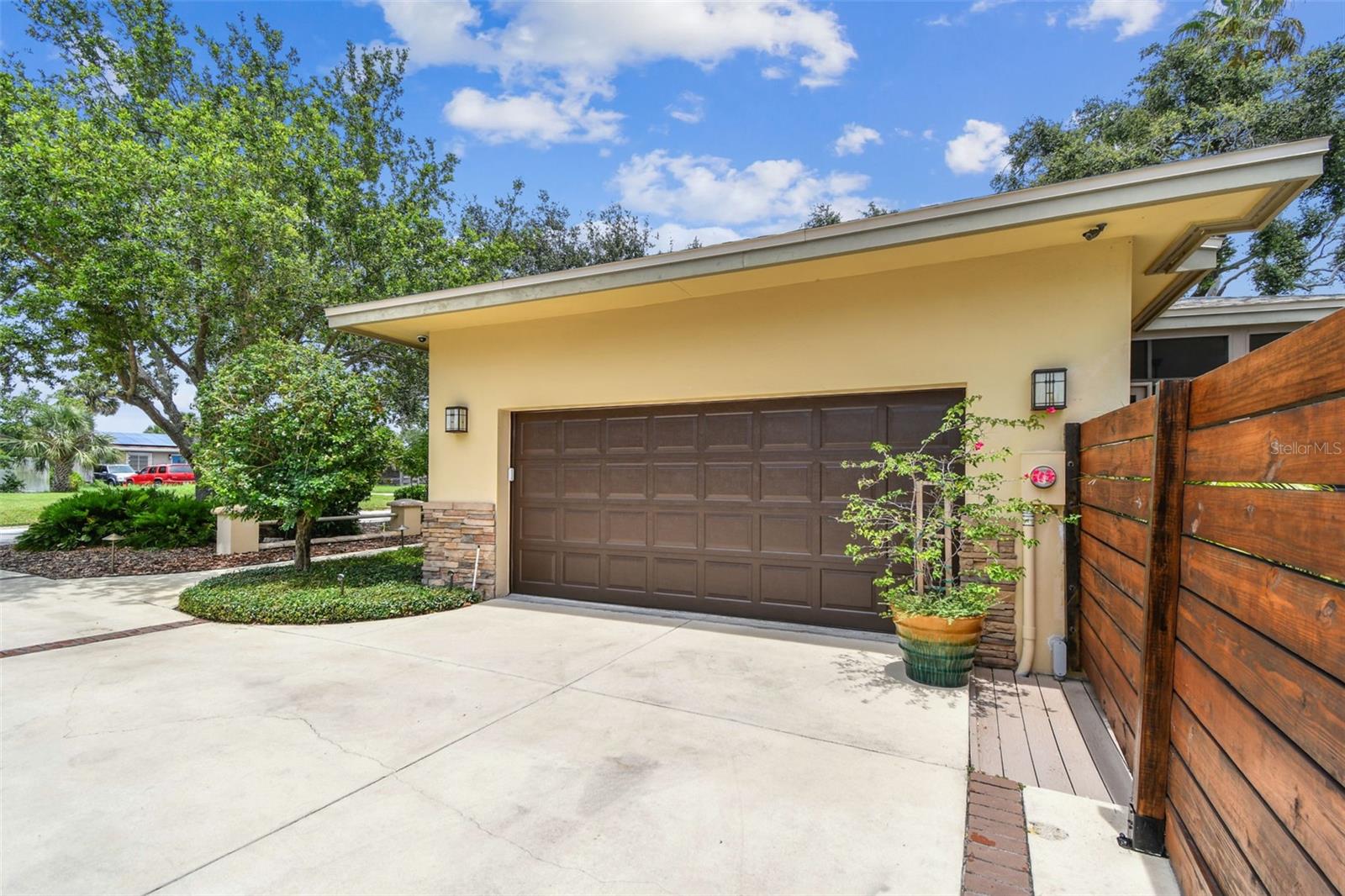 Image 69 of 88 For 6400 Bougainvilla Avenue S