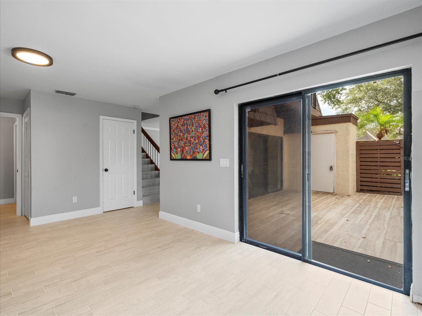 Image 11 of 38 For 15214 Pond Woods Drive 15214