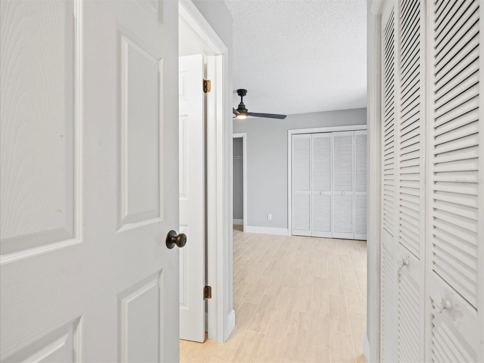 Image 17 of 38 For 15214 Pond Woods Drive 15214