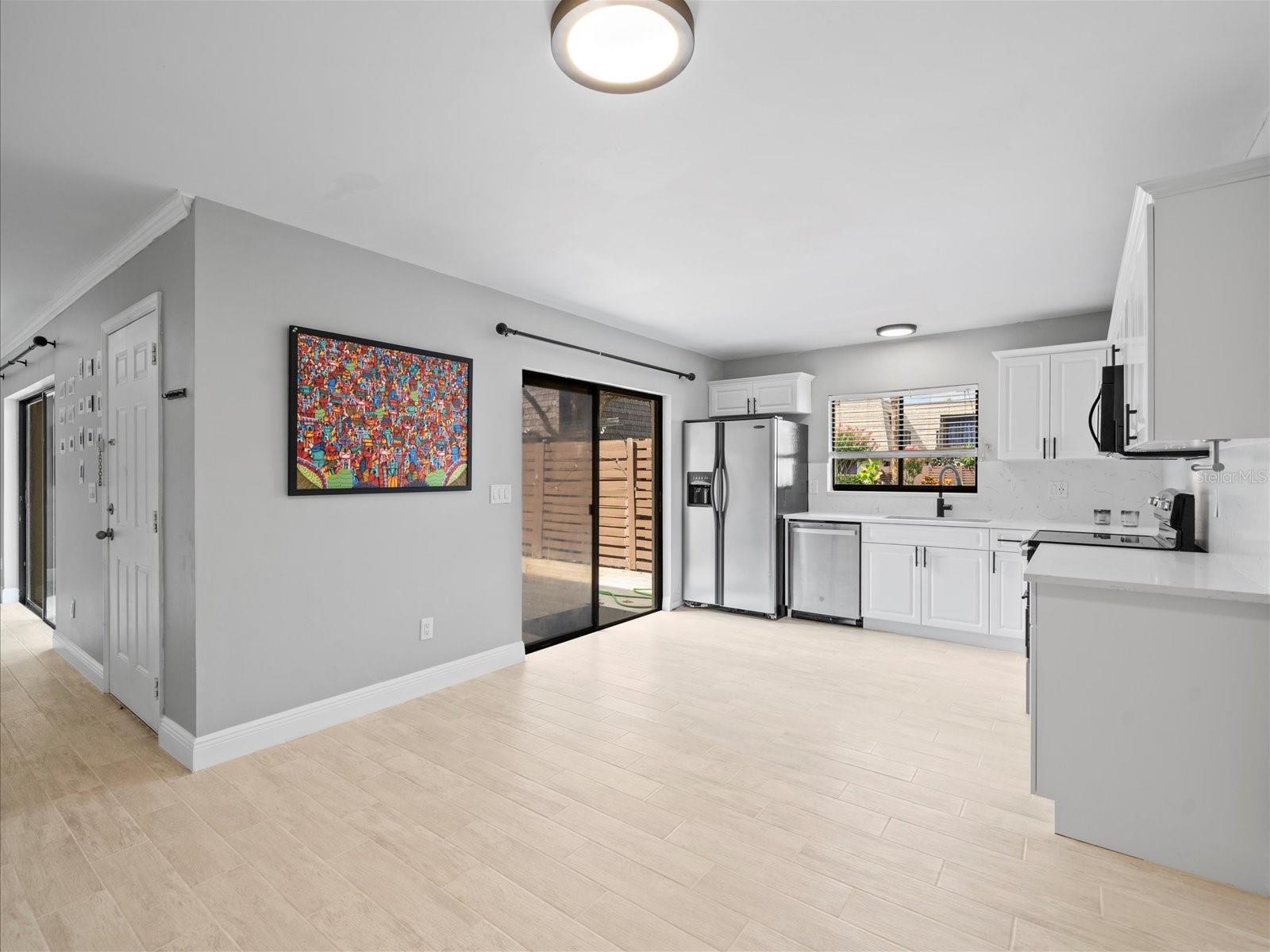 Image 7 of 38 For 15214 Pond Woods Drive 15214