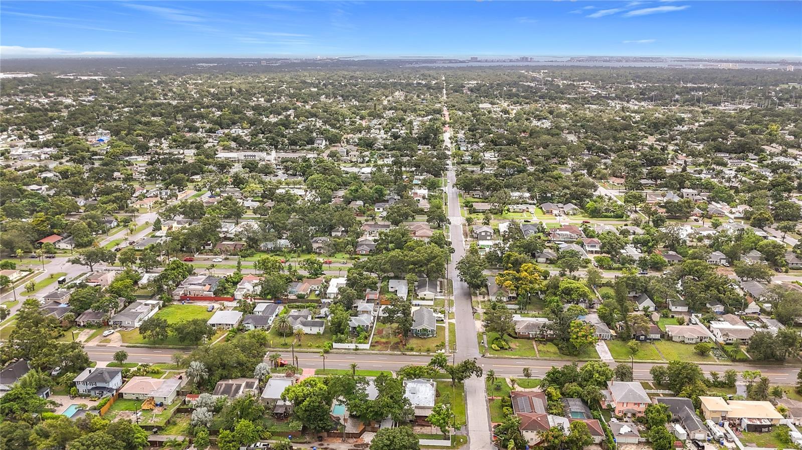 Listing photo id 53 for 4595 9th Avenue N