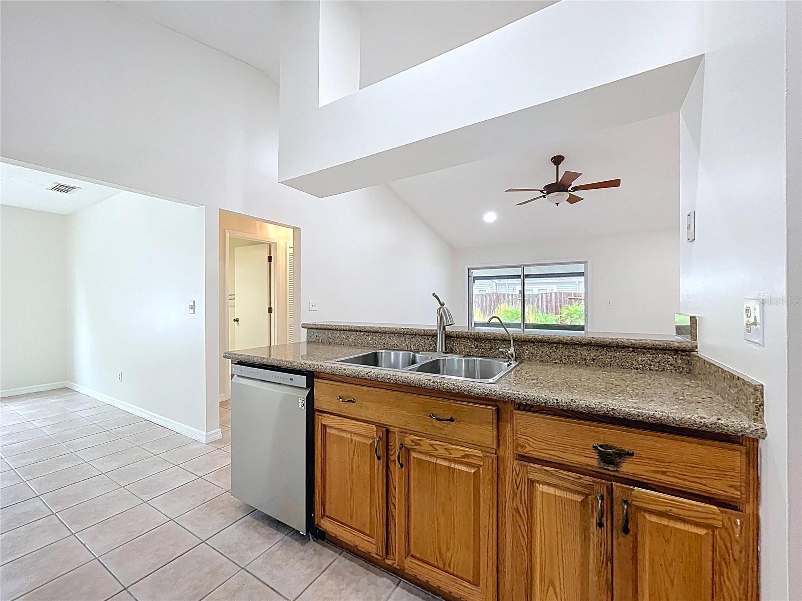 Image 18 of 44 For 2776 Wesleyan Drive