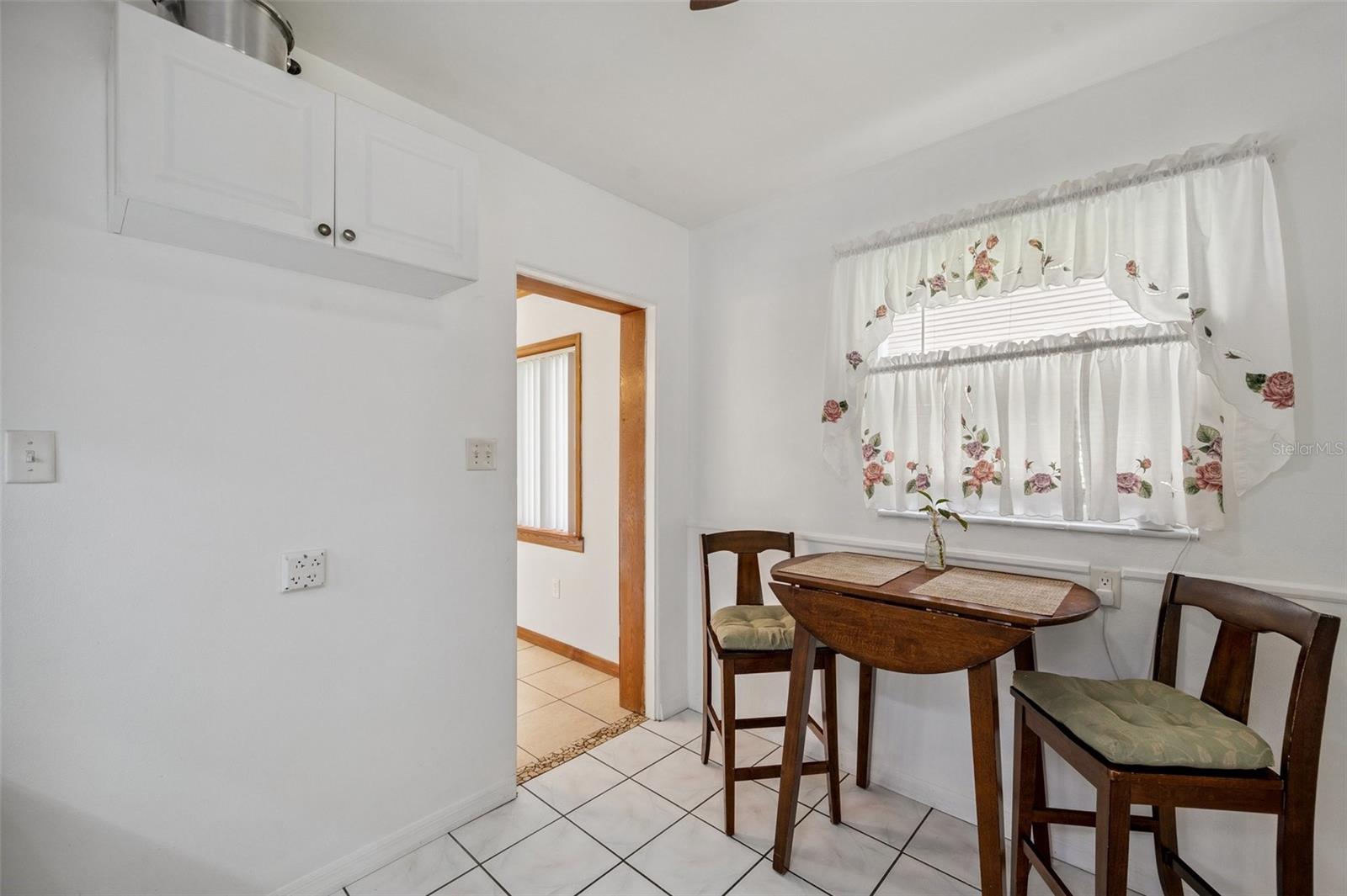 Image 5 of 26 For 4820 20th Street N