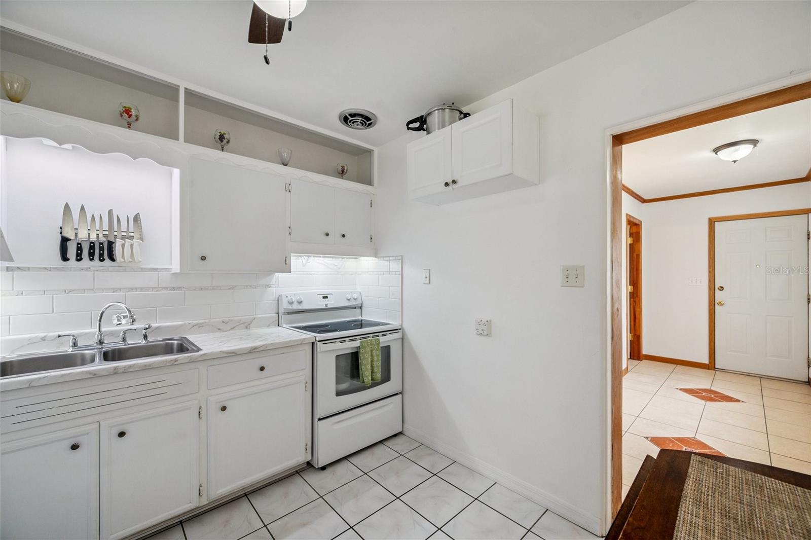 Image 8 of 26 For 4820 20th Street N
