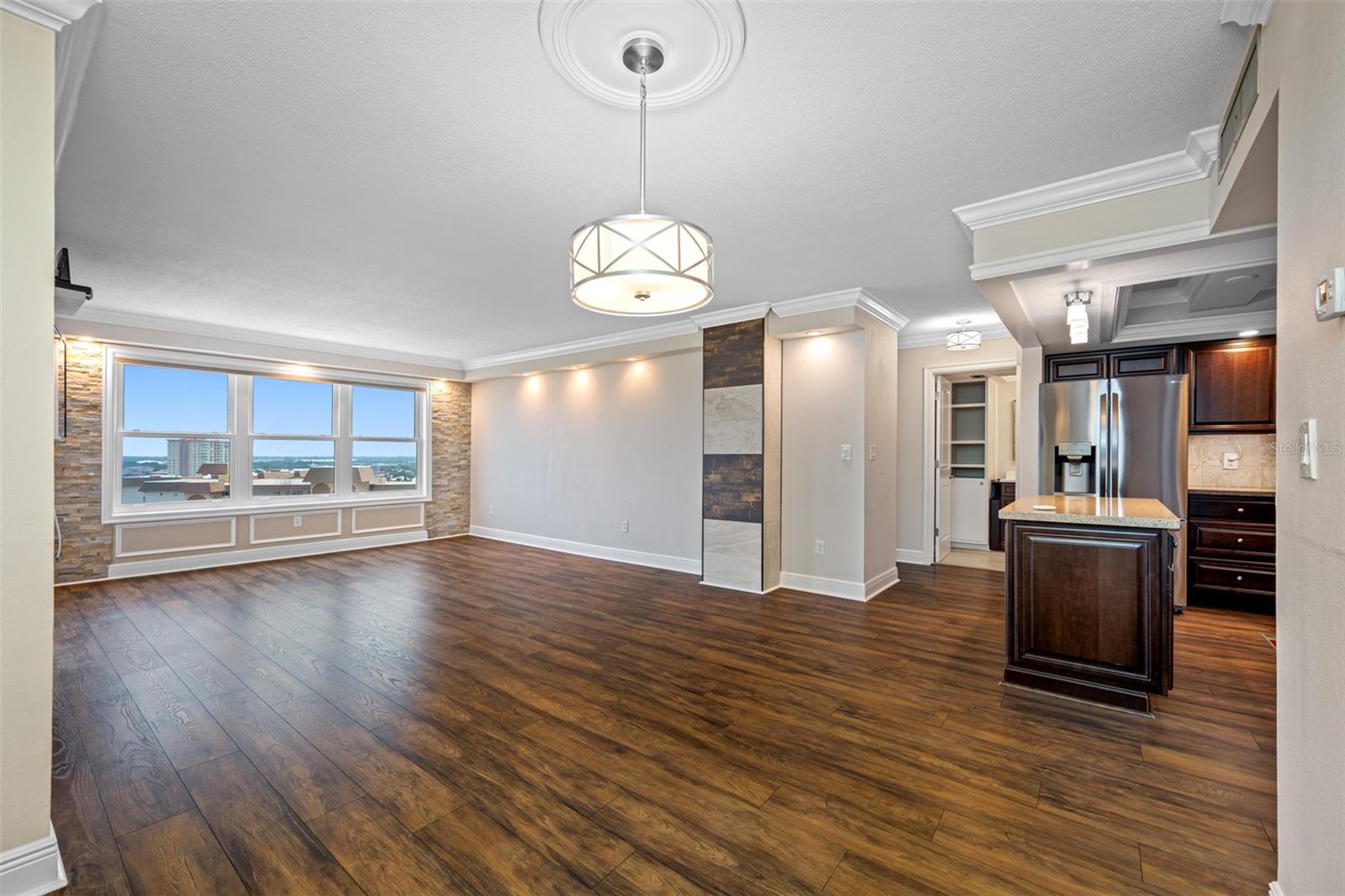 Image 12 of 71 For 5220 Brittany Drive S 1409