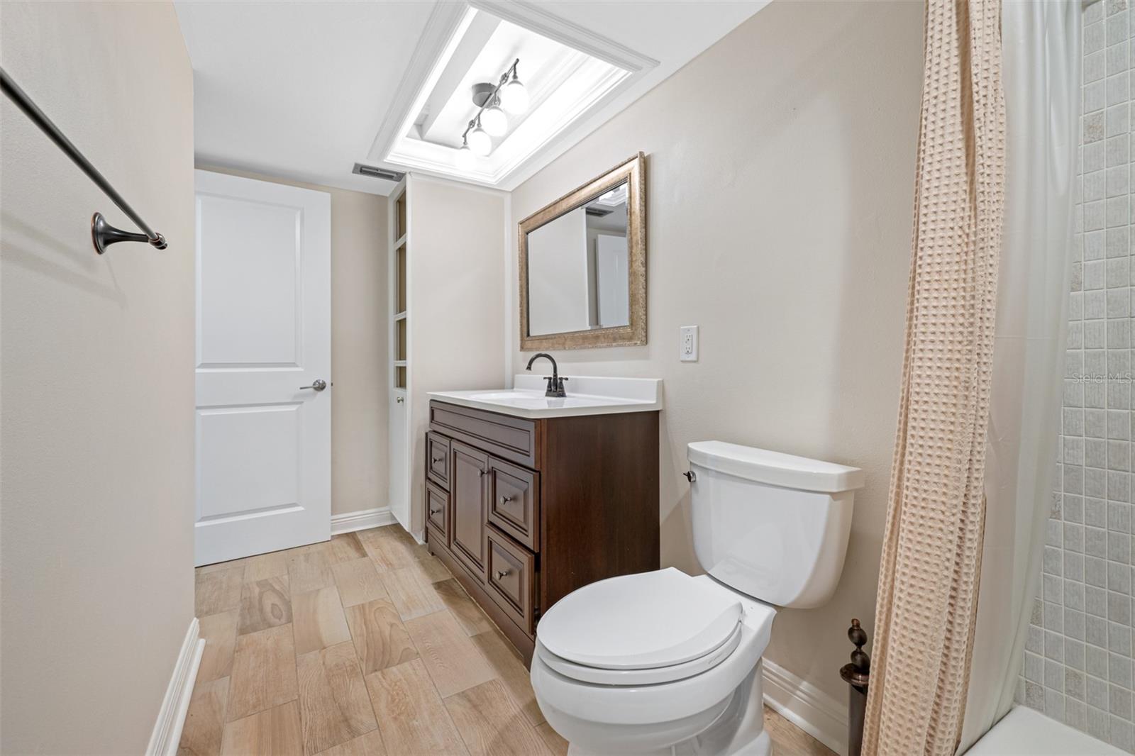 Image 32 of 71 For 5220 Brittany Drive S 1409