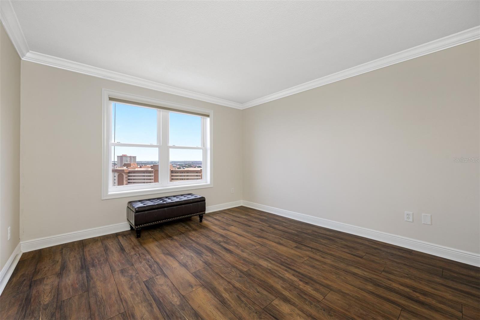 Image 33 of 71 For 5220 Brittany Drive S 1409