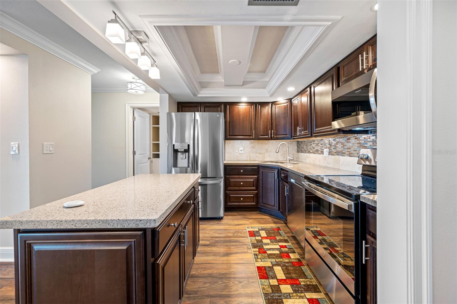 Image 8 of 71 For 5220 Brittany Drive S 1409