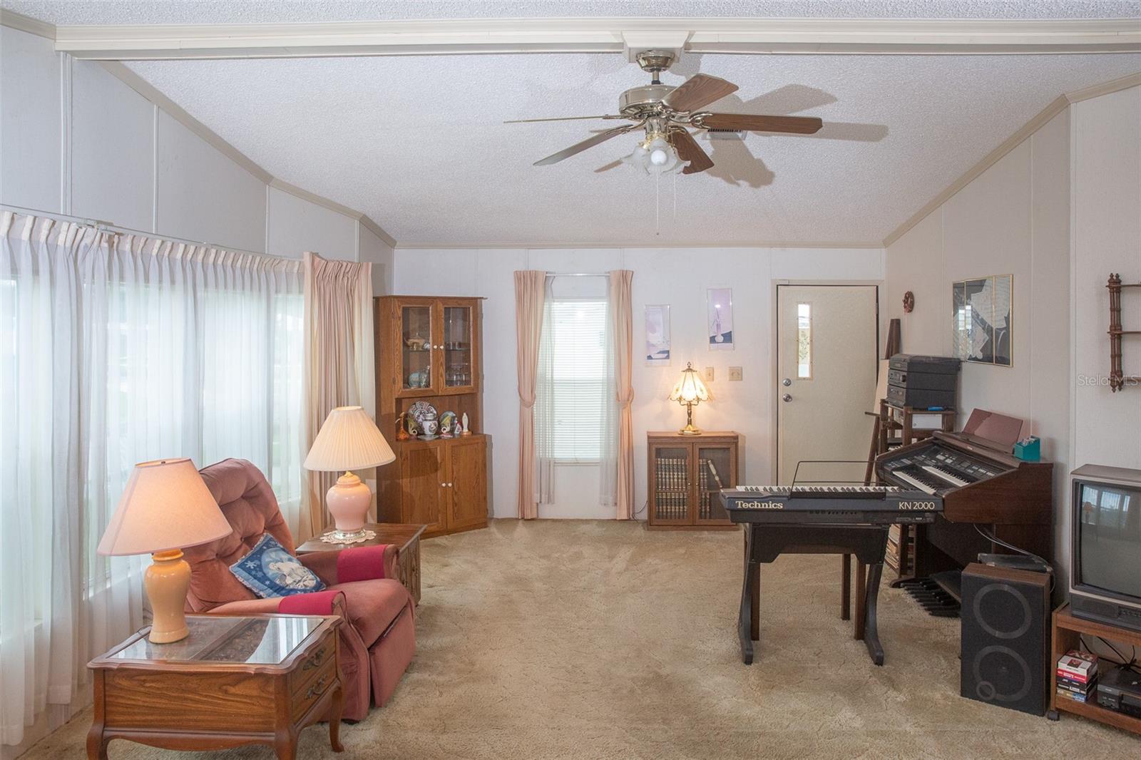 Image 14 of 33 For 5738 Ashen Avenue