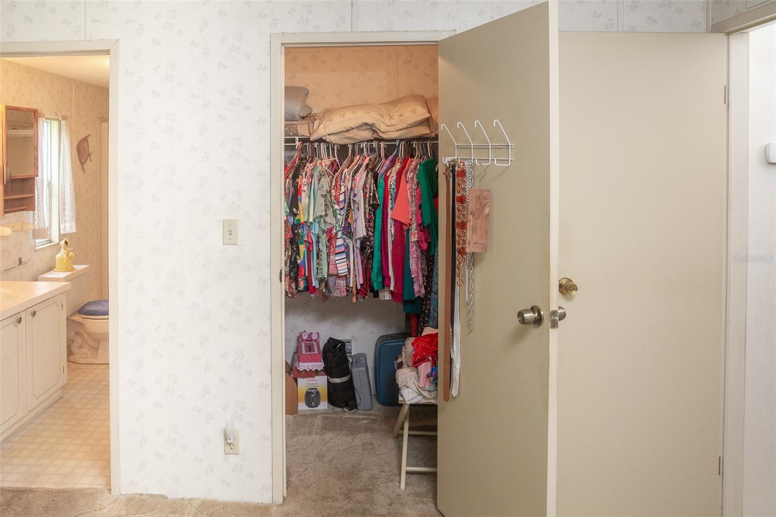 Image 20 of 33 For 5738 Ashen Avenue